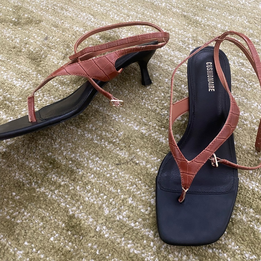 Women's Black and Brown heel - Picture 4 of 4